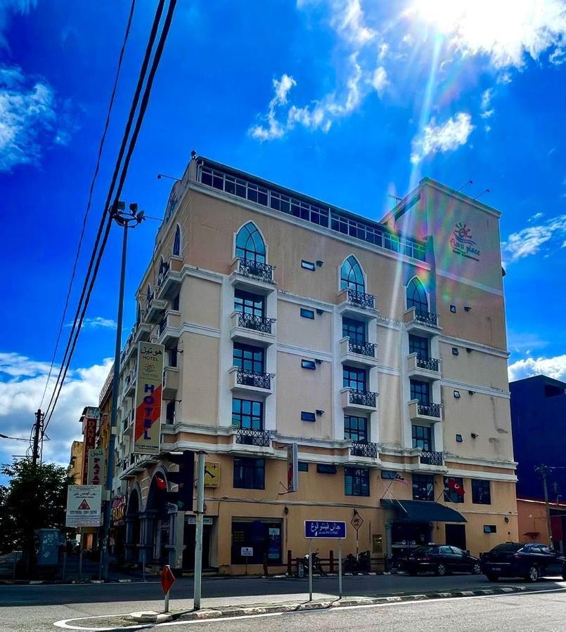 Flora Place Hotel Kota Bharu Eksteriør billede