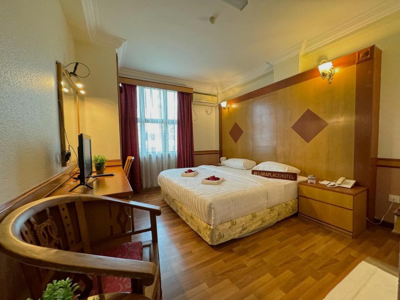 Flora Place Hotel Kota Bharu Eksteriør billede