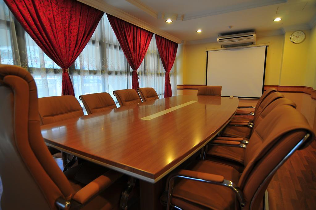 Flora Place Hotel Kota Bharu Eksteriør billede
